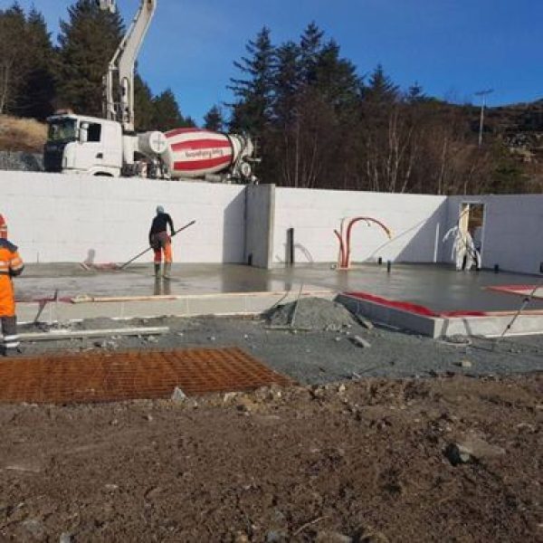 Betongarbeid bolighus Vågsvåg
